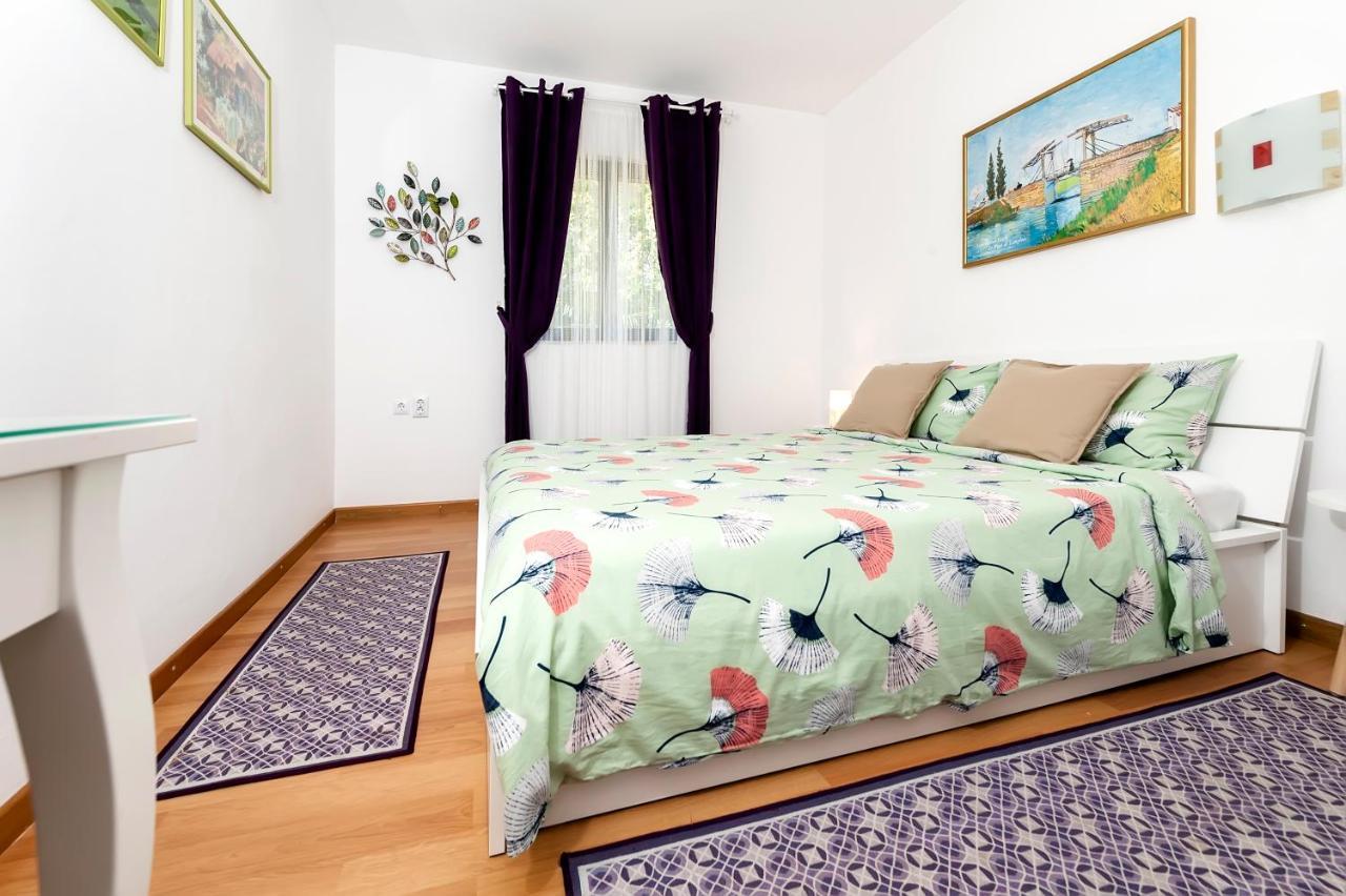 Apartments Aja And Stefy Rovinj Bagian luar foto