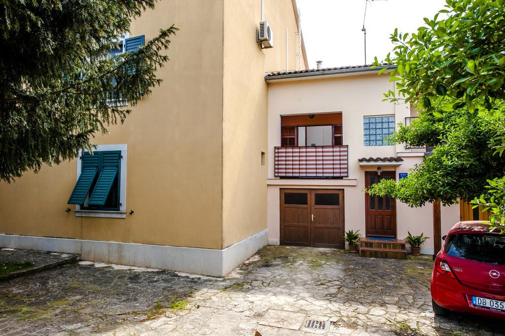 Apartments Aja And Stefy Rovinj Bagian luar foto